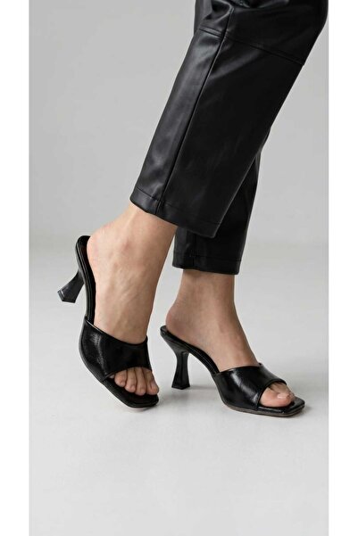 Luvesta Shoes LUVESTASHOES KARE BURUNLU TOPUKLU TERLİK