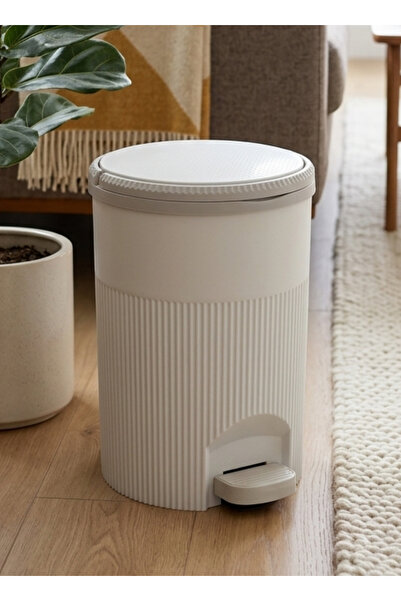 ALQANNAS Plastic Pedal Trash Bin with Soft Close Lid