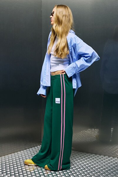 bases. Ριγέ Φούτερ