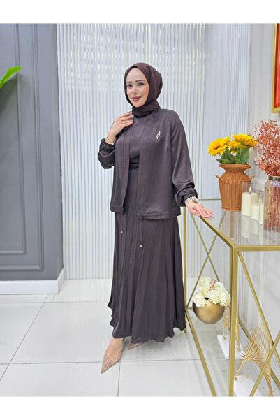 GK Σετ με τριπλή φούστα και καρφίτσα δώρο