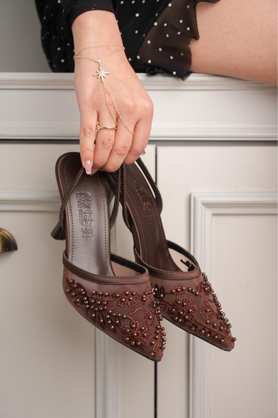 yezy shoes Δαντελένια παπούτσια με λεπτομέρεια από πέρλες και ελαστικό τακούν...