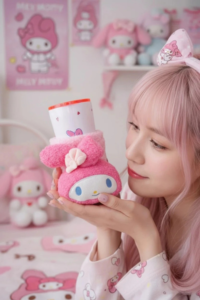 SANRIO Lisanslı My Melody Paslanmaz Çelik Bardak – Peluş Dekoratif Kılıflı ve...