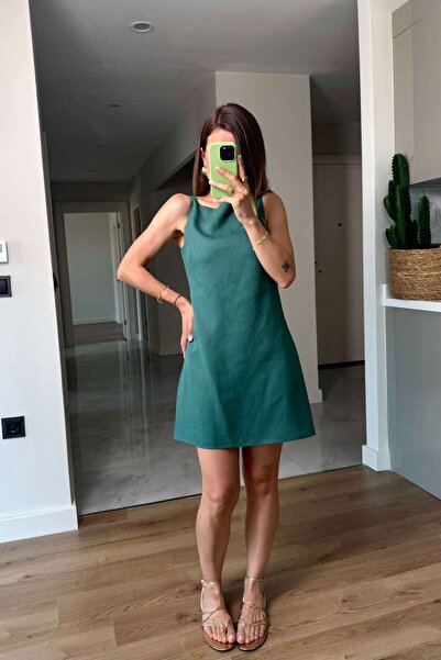 Sue Store Πράσινο φόρεμα με τετράγωνο λαιμόκοψη και λουράκι, με επένδυση, από...