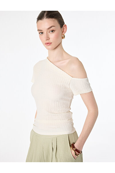 Koton Μπλούζα με έναν ώμο από ύφασμα Bürümcük, στενή εφαρμογή, κοντό μανίκι κ...