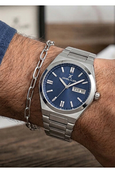 Daniel Klein Men's Blue Dial Silver Metal Band Calendar Wristwatch with 2 Yea...
