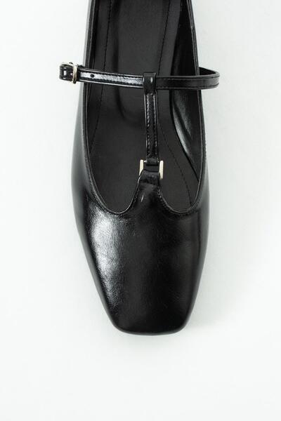 BeBeQ Store Fisher Black Buckle Detailed Women's Shoes