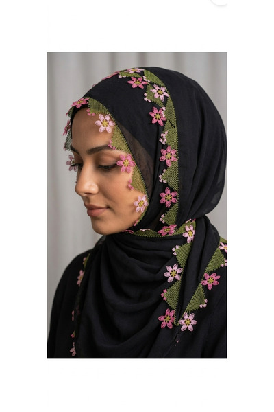 NUMİSTORE İğne oyası siyah renk erik çiçeği modeli namaz örtüsü