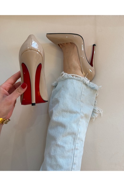 MYVOLANTE Μπεζ λουστρίνι γυναικείο στιλέτο με τακούνι 12 εκ.