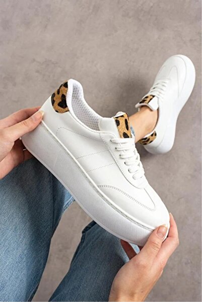 Saks Gardrop Γυναικεία λευκά αθλητικά παπούτσια με λεοπάρ λεπτομέρειες, άνετη...