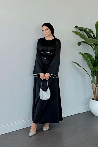 Şulemoda Giyim Μαύρο βραδινό φόρεμα με πέτρες μπαγκέτας και λεπτομέρειες στα ...