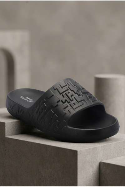 Slazenger TITANS I Ανδρικές άνετες παντόφλες Eva σε μαύρο χρώμα