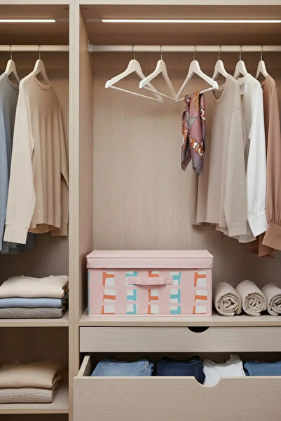 Miniso Lisanslı Kapaklı Katlanır Saklama Kutusu – Pembe Büyük Boy Elbise ve E...