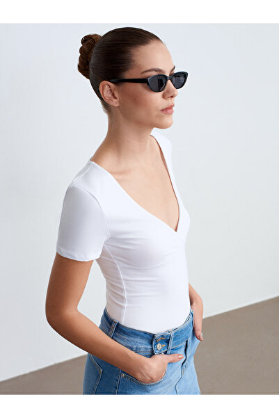 Dilvin 32758 Μπλουζάκι με λαιμόκοψη V και κοντό μανίκι - Λευκό