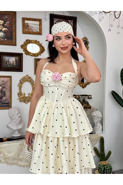 Dilek Vardar Екрю дамска дълга рокля на точки, на пластове, с волани и детайл...