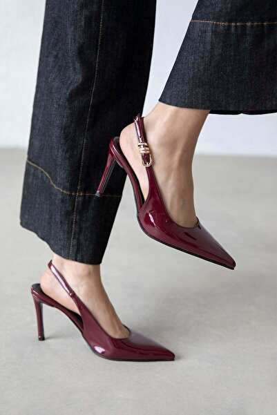 STRASWANS Flora Γυναικεία Παπούτσια με Τακούνι από Λουστρίνι Κόκκινο Βουργουν...