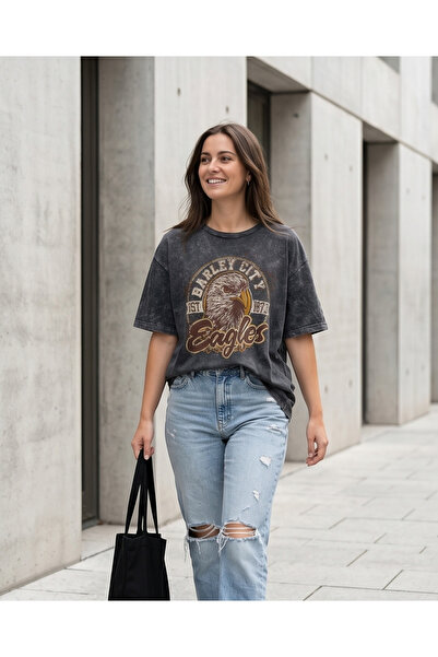 UIN Yıkama kumaş kartal baskılı tshirt