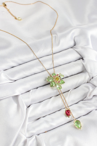 Generic Brand Vip Brass Zircon Stone Flower Model Gold Color Elevator Women's...