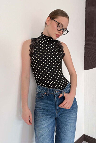 Caddebostan Moda Women's Polka Dot Turtleneck Zero Sleeve Lace Detailed Blouse