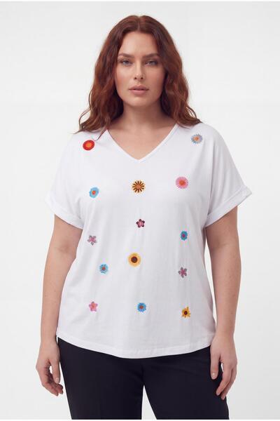Ebsumu Women's Plus Size Floral Embroidered White Blouse