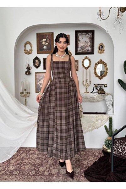 Dilek Vardar Καφέ Καρό Πλισέ Μακρύ Φόρεμα με Τετράγωνο Γιακά και Τιράντες