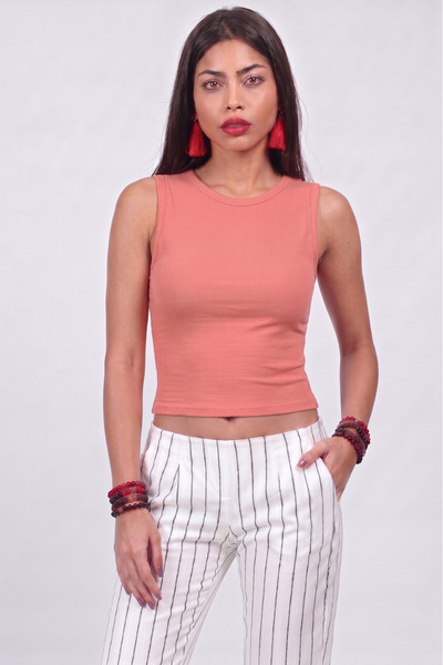 Kurun's Collection Μπλούζα με λαιμόκοψη Kayık και μηδενικά μανίκια από βαμβάκ...