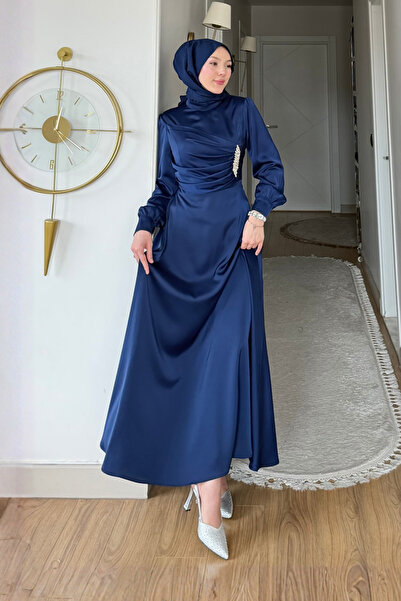 Tesettür Diyarı Νίτα Σατέν Φόρεμα Τεσεττούρ με Πέτρινη Λεπτομέρεια στο Πλάι -...