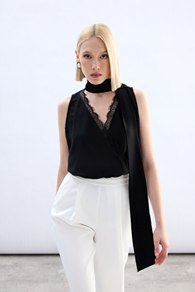 Butik Dantel Detaylı Bodysuit Bluz