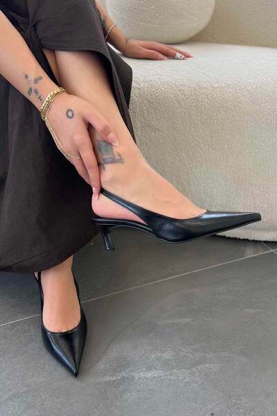 Parponi Angela Γυναικεία παπούτσια με χαμηλό τακούνι από λουστρίνι, μαύρα