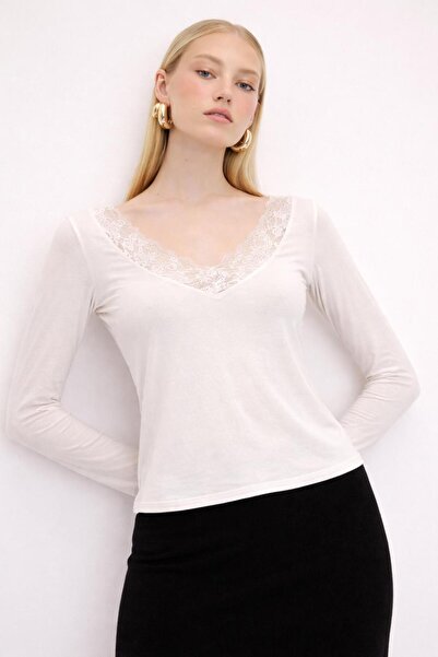 EFENDİX ΜΠΛΟΥΖΑ ΜΕ ΔΙΑΚΟΣΜΗΣΗ ΔΑΝΤΕΛΑΣ ΣΤΗΝ ΠΛΑΤΗ ΚΑΙ ΣΤΗΝ ΑΝΘΡΑΚΙΑ ΕΥΘΕΙΑ ΕΝ...