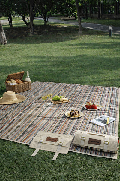Lacomfor Piknik ve Plaj Örtüsü 150x200 cm Katlanabilir Taşıma Saplı Çizgili