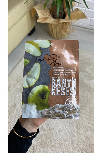 EXFOLIATING LOVE 100% Silk Pouch with Green Apple Scent for Sensitive Skin