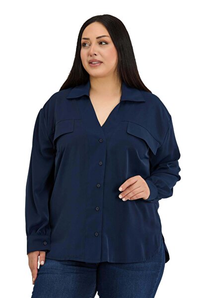 DISENTIS MODEST Μακρυμάνικο πουκάμισο σε μεγάλο μέγεθος με λεπτομέρεια τσέπης...