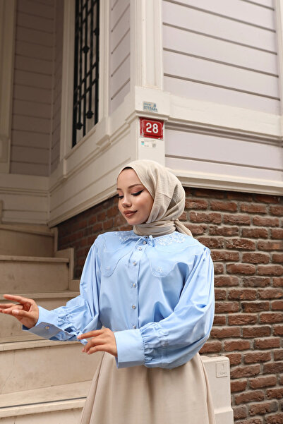 TATULA Embroidered Baby Collar, Short Shirt Above Skirt
