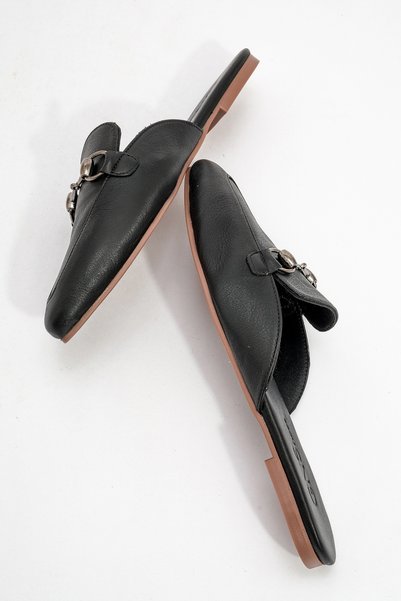 GNS Shoes شبشب نسائي من الجلد الطبيعي باللون الأسود من VALERIA