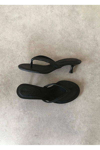 trendyhit Veno Siyah Mat Parmak Arası 4cm Topuklu Kadın Terlik