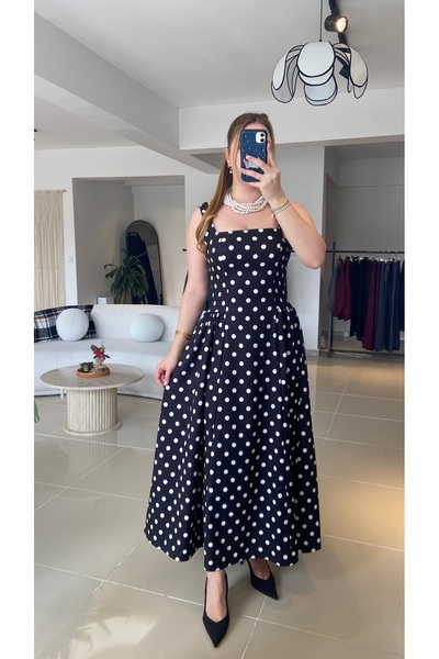 Ezgie Atelier Puantiyeli kare yaka bel detaylı midi elbise