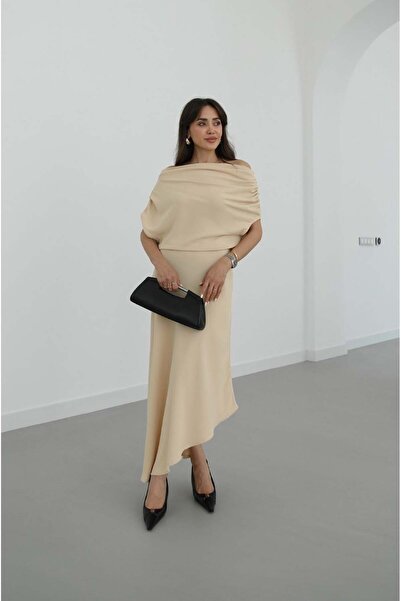 Havoş Μπεζ μακρύ φόρεμα με λεπτομέρεια από κορδόνια στους ώμους