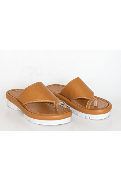 LAVENDER SHOES Kadın Parmak Arası Deri Terlik
