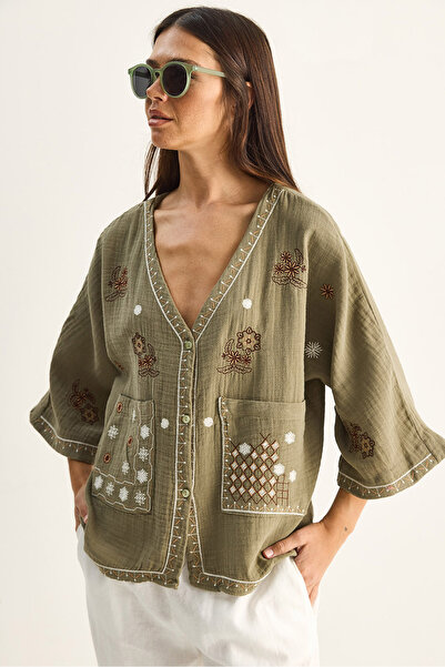 Bianco Lucci Γυναικείο πουκάμισο μουσελίνα με λαιμόκοψη V, με κεντημένη λεπτο...