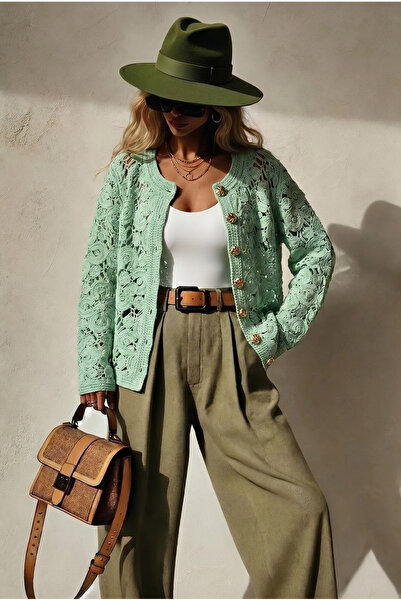 FEMELLE Πράσινη ζακέτα με βελονάκι σε απόχρωση μέντας με χρυσά κουμπιά