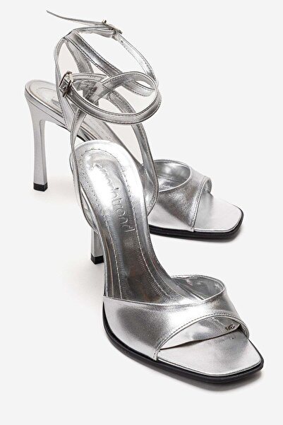 CCWAY AYAKKABI Women's Ankle Strap Thin Heeled Sandals Silver Skin