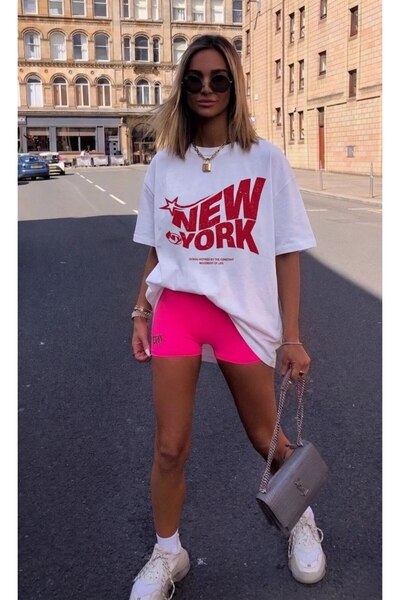 LOKADI Women's White New York Graphic Printed Oversize T-Shirt - Design Inspi...