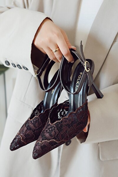 POLKA STORE Γυναικεία παπούτσια Just Lace με δαντελένια λεπτομέρεια, μυτερή μ...