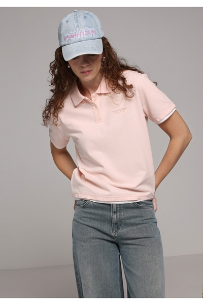 Colin's Γυναικείο ροζ κοντομάνικο μπλουζάκι με κέντημα και στρογγυλή λαιμόκοψ...