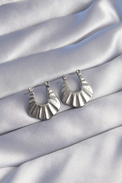 Generic Brand 316L Steel Silver Color Embossed Look Earrings