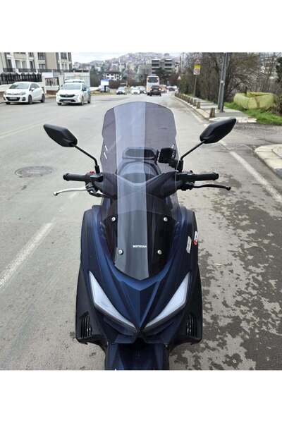 MOTOCAM Arora Max T Easy 125 Ön Cam 2022-2026 Model 65cm Füme Renkli 4mm ORTA...