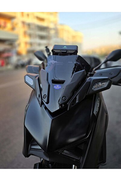 MOTOCAM Yamaha Xmax Ön Cam 2023-2026 Model 36cm Siyah Renkli 4mm SPORTİF