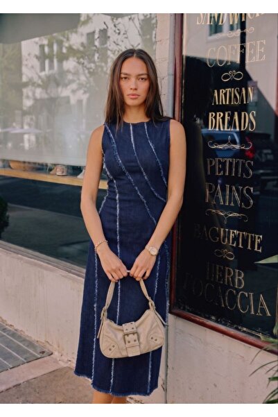 LOKADI Γυναικείο τζιν φόρεμα σε ανθρακί μαύρο / μπλε ναυτικό - Λεπτομερές μίν...