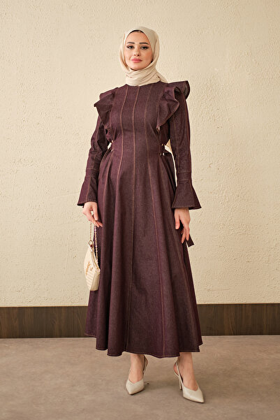 LOCCO Γυναικείο τζιν φόρεμα με λεπτομέρεια ραφής στους ώμους και δέσιμο στη μ...