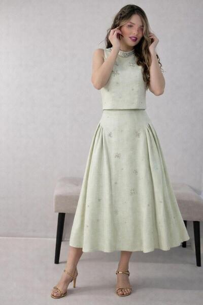 Led Luxury Pearl Embellished Sleeveless Top and Midi Skirt Set